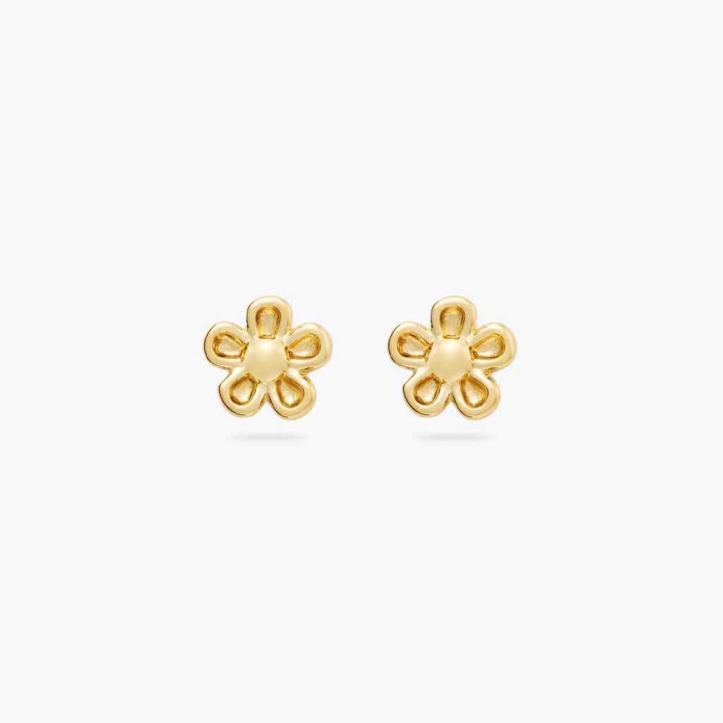 Daisy Flower Stud