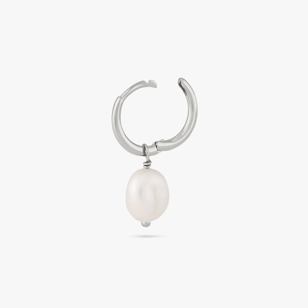 Baroque Pearl Huggie