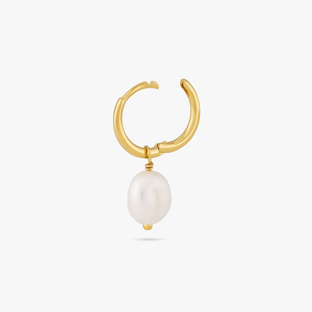 Baroque Pearl Huggie